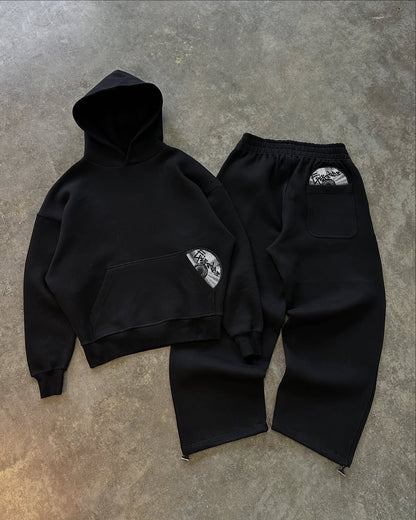 Embroidered sweatshirt and sweatpants set
