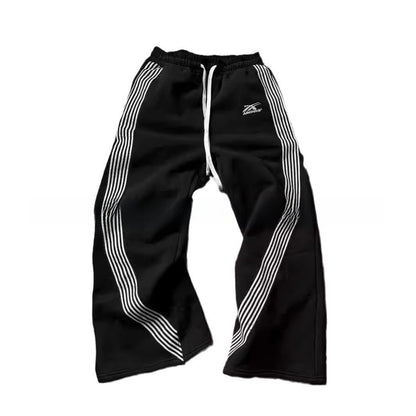 Relaxed and loose straight-leg trousers